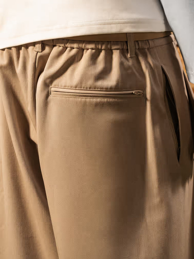 'AVEL' SHORTS