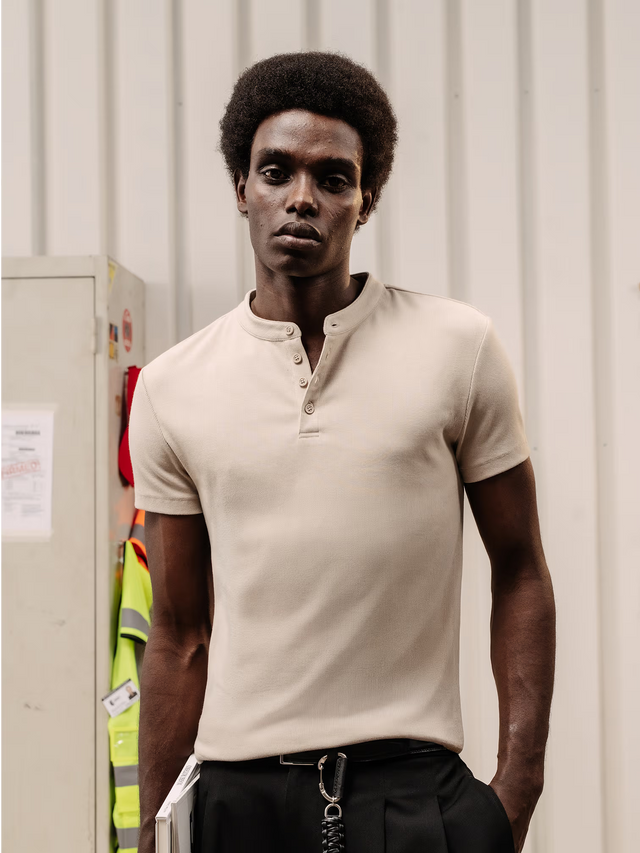 'BASEMENT' SLIM RIB HENLEY T
