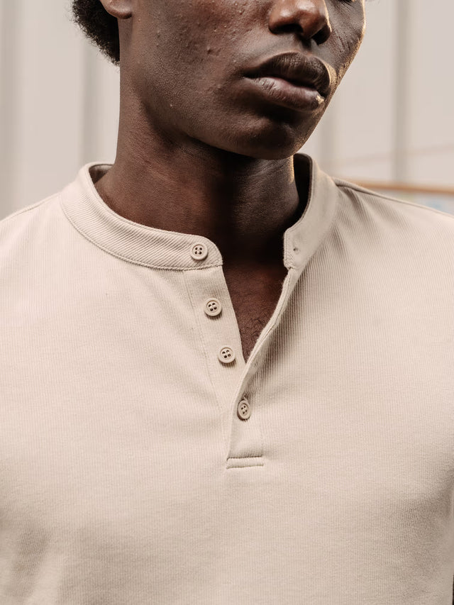 'BASEMENT' SLIM RIB HENLEY T