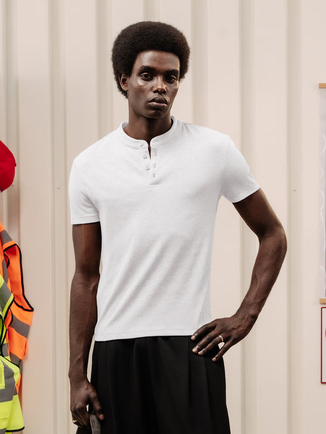 'BASEMENT' SLIM RIB HENLEY T